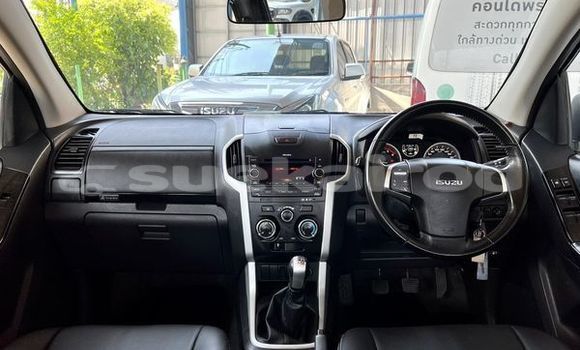 ซื้อ รถมือสอง Isuzu D-Max ขาว รถยนต์ ใน %{เมือง} ใน กรุงเทพมหานคร ซื้อ รถมือสอง Isuzu D-Max ขาว รถยนต์ ใน %{เมือง} ใน กรุงเทพมหานคร