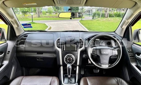 Buy Used Isuzu D-Max White Car in Bangkok in Bangkok Buy Used Isuzu D-Max White Car in Bangkok in Bangkok