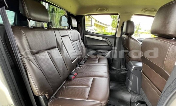 Buy Used Isuzu D-Max White Car in Bangkok in Bangkok Buy Used Isuzu D-Max White Car in Bangkok in Bangkok
