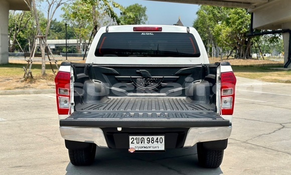 Buy Used Isuzu D-Max White Car in Bangkok in Bangkok Buy Used Isuzu D-Max White Car in Bangkok in Bangkok