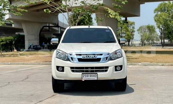 Buy Used Isuzu D-Max White Car in Bangkok in Bangkok Buy Used Isuzu D-Max White Car in Bangkok in Bangkok