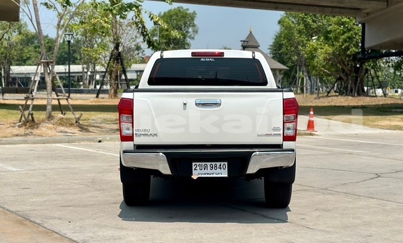 Buy Used Isuzu D-Max White Car in Bangkok in Bangkok Buy Used Isuzu D-Max White Car in Bangkok in Bangkok