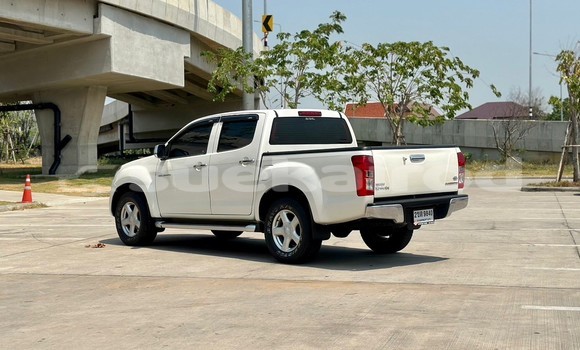 Buy Used Isuzu D-Max White Car in Bangkok in Bangkok Buy Used Isuzu D-Max White Car in Bangkok in Bangkok