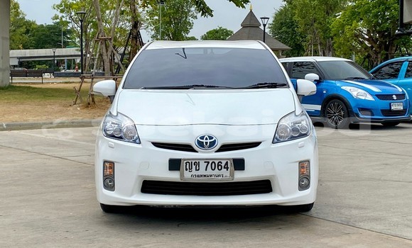 Buy Used Toyota Prius White Car in Bangkok in Bangkok Buy Used Toyota Prius White Car in Bangkok in Bangkok