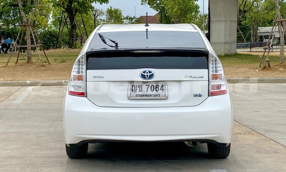Buy Used Toyota Prius White Car in Bangkok in Bangkok Buy Used Toyota Prius White Car in Bangkok in Bangkok
