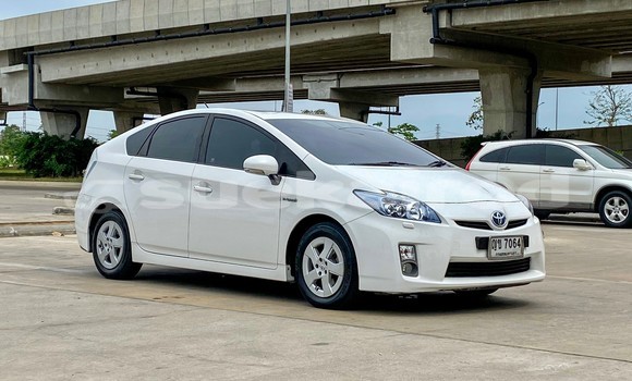 Buy Used Toyota Prius White Car in Bangkok in Bangkok Buy Used Toyota Prius White Car in Bangkok in Bangkok