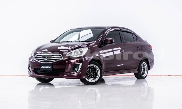 ซื้อ รถมือสอง Mitsubishi Attrage สีดำ รถยนต์ ใน %{เมือง} ใน กรุงเทพมหานคร