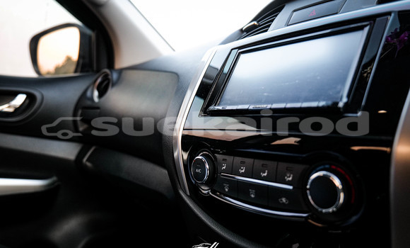 ซื้อ รถมือสอง Nissan Navara Calibre สีแดง รถยนต์ ใน %{เมือง} ใน สระบุรี ซื้อ รถมือสอง Nissan Navara Calibre สีแดง รถยนต์ ใน %{เมือง} ใน สระบุรี