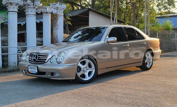 ซื้อ รถมือสอง Mercedes-Benz E-Classe สีน้ำตาล รถยนต์ ใน %{เมือง} ใน กรุงเทพมหานคร ซื้อ รถมือสอง Mercedes-Benz E-Classe สีน้ำตาล รถยนต์ ใน %{เมือง} ใน กรุงเทพมหานคร