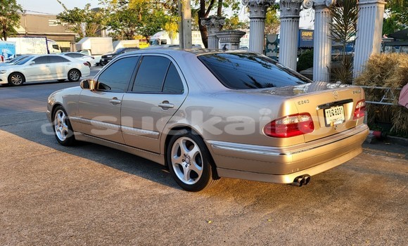 ซื้อ รถมือสอง Mercedes-Benz E-Classe สีน้ำตาล รถยนต์ ใน %{เมือง} ใน กรุงเทพมหานคร ซื้อ รถมือสอง Mercedes-Benz E-Classe สีน้ำตาล รถยนต์ ใน %{เมือง} ใน กรุงเทพมหานคร