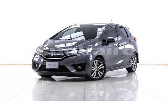 ซื้อ รถมือสอง Honda Jazz อื่น ๆ รถยนต์ ใน %{เมือง} ใน กรุงเทพมหานคร