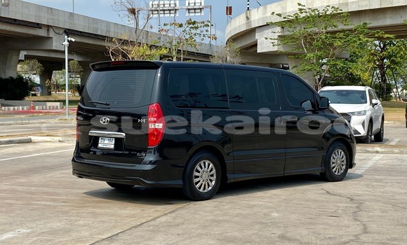 Buy Used Hyundai H1 Black Car in Bangkok in Bangkok Buy Used Hyundai H1 Black Car in Bangkok in Bangkok