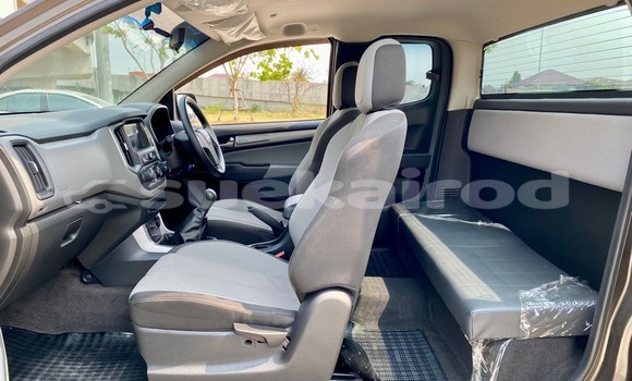 Buy Used Chevrolet Colorado Brown Car in Bangkok in Bangkok Buy Used Chevrolet Colorado Brown Car in Bangkok in Bangkok