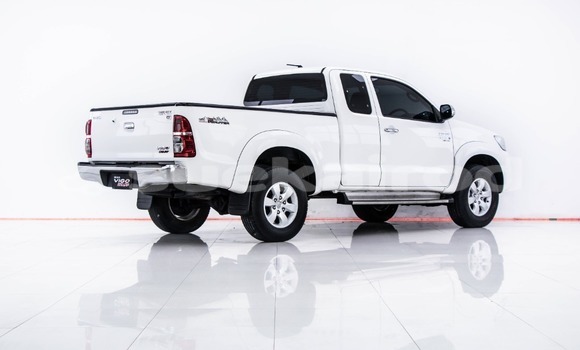 Buy Used Toyota Hiluxe VIGO White Car in Bangkok in Bangkok Buy Used Toyota Hiluxe VIGO White Car in Bangkok in Bangkok