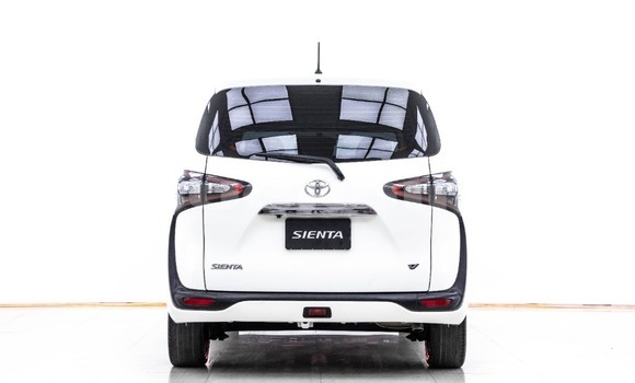Buy Used Toyota Sienta White Car in Bangkok in Bangkok Buy Used Toyota Sienta White Car in Bangkok in Bangkok