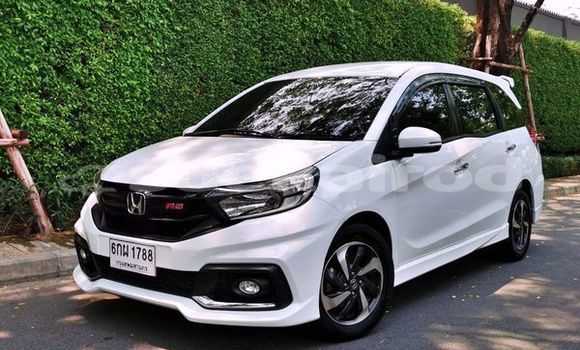 Buy Used Honda Mobilio White Car in Bangkok in Bangkok Buy Used Honda Mobilio White Car in Bangkok in Bangkok