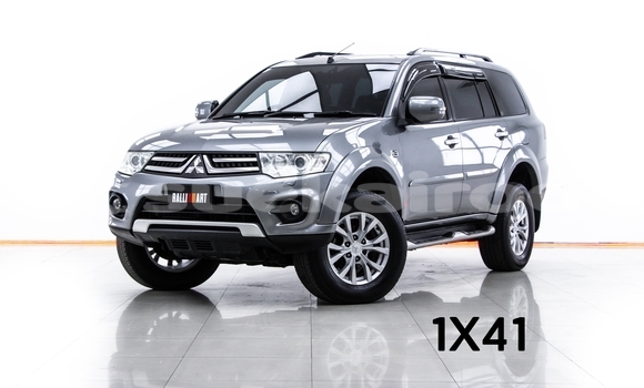 Buy Used Mitsubishi Pajero Other Car in Bangkok in Bangkok Buy Used Mitsubishi Pajero Other Car in Bangkok in Bangkok