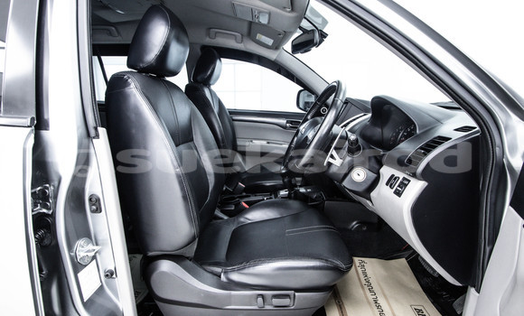 Buy Used Mitsubishi Pajero Other Car in Bangkok in Bangkok Buy Used Mitsubishi Pajero Other Car in Bangkok in Bangkok