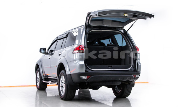 Buy Used Mitsubishi Pajero Other Car in Bangkok in Bangkok Buy Used Mitsubishi Pajero Other Car in Bangkok in Bangkok