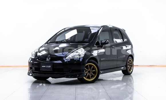 ซื้อ รถมือสอง Honda Jazz สีดำ รถยนต์ ใน %{เมือง} ใน กรุงเทพมหานคร