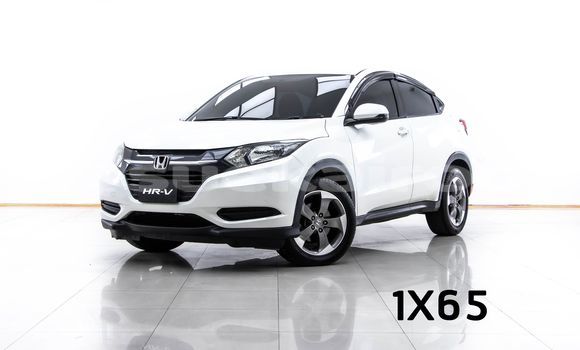 Buy Used Honda HR-V White Car in Bangkok in Bangkok Buy Used Honda HR-V White Car in Bangkok in Bangkok