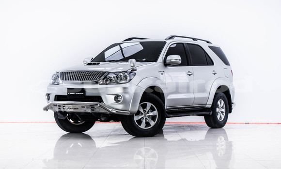 Buy Used Toyota Fortuner Silver Car in Bangkok in Bangkok Buy Used Toyota Fortuner Silver Car in Bangkok in Bangkok