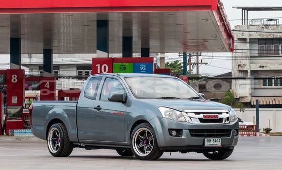 ซื้อ รถมือสอง Isuzu D-Max เงิน รถยนต์ ใน %{เมือง} ใน สมุทรสาคร