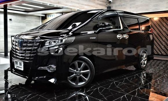 Buy Used Volvo V40 Black Car in Bangkok in Bangkok