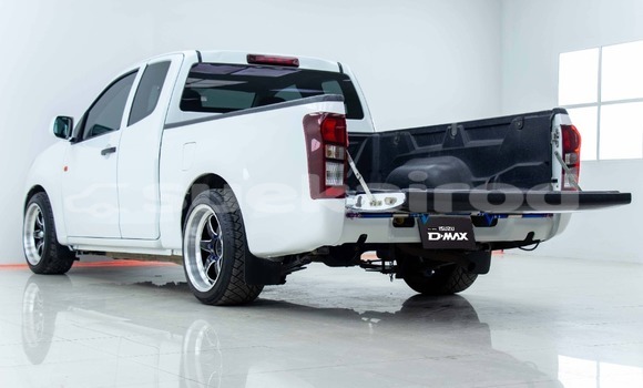 ซื้อ รถมือสอง Isuzu D-Max ขาว รถยนต์ ใน %{เมือง} ใน กรุงเทพมหานคร ซื้อ รถมือสอง Isuzu D-Max ขาว รถยนต์ ใน %{เมือง} ใน กรุงเทพมหานคร