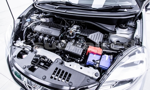 Buy Used Honda Mobilio Silver Car in Bangkok in Bangkok Buy Used Honda Mobilio Silver Car in Bangkok in Bangkok