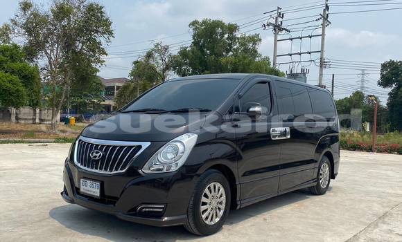 ซื้อ รถมือสอง Hyundai H1 สีดำ รถยนต์ ใน %{เมือง} ใน กรุงเทพมหานคร