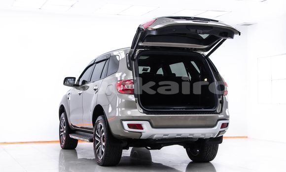 ซื้อ รถมือสอง Ford Everest สีน้ำตาล รถยนต์ ใน %{เมือง} ใน กรุงเทพมหานคร ซื้อ รถมือสอง Ford Everest สีน้ำตาล รถยนต์ ใน %{เมือง} ใน กรุงเทพมหานคร