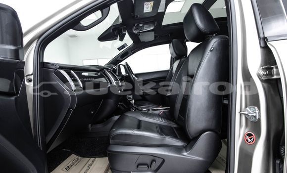 ซื้อ รถมือสอง Ford Everest สีน้ำตาล รถยนต์ ใน %{เมือง} ใน กรุงเทพมหานคร ซื้อ รถมือสอง Ford Everest สีน้ำตาล รถยนต์ ใน %{เมือง} ใน กรุงเทพมหานคร