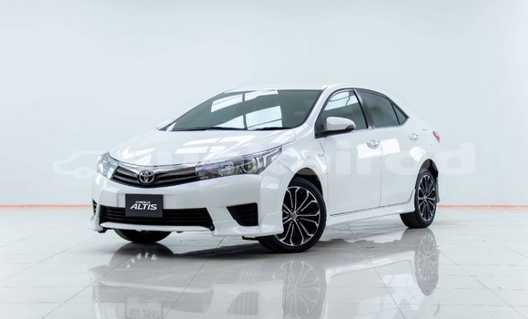 ซื้อ รถมือสอง Toyota Altis ขาว รถยนต์ ใน %{เมือง} ใน กรุงเทพมหานคร