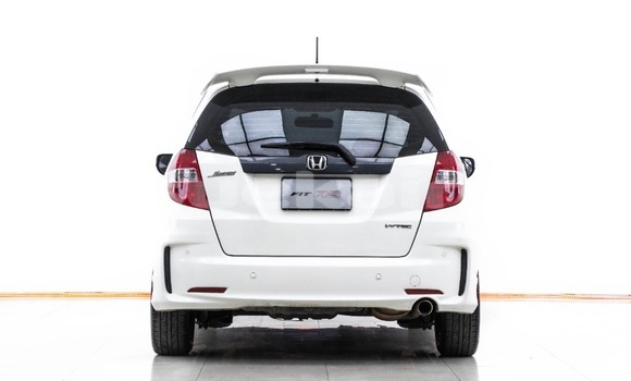 Buy Used Honda Jazz White Car in Bangkok in Bangkok Buy Used Honda Jazz White Car in Bangkok in Bangkok