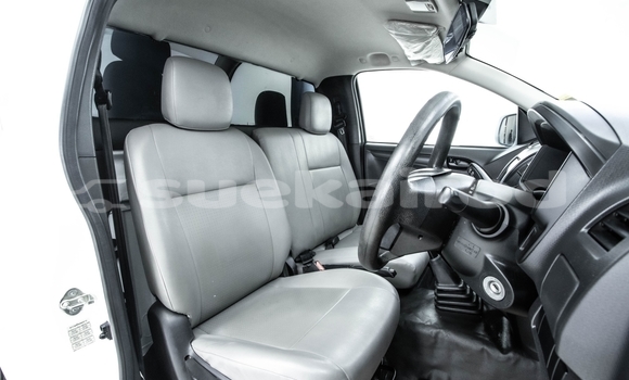 ซื้อ รถมือสอง Isuzu D-Max ขาว รถยนต์ ใน %{เมือง} ใน กรุงเทพมหานคร ซื้อ รถมือสอง Isuzu D-Max ขาว รถยนต์ ใน %{เมือง} ใน กรุงเทพมหานคร