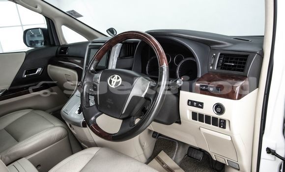 Buy Used Toyota Alphard White Car in Bangkok in Bangkok Buy Used Toyota Alphard White Car in Bangkok in Bangkok