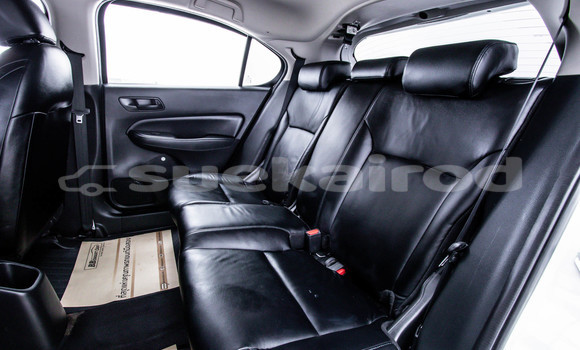 ซื้อ รถมือสอง Honda City ขาว รถยนต์ ใน %{เมือง} ใน กรุงเทพมหานคร ซื้อ รถมือสอง Honda City ขาว รถยนต์ ใน %{เมือง} ใน กรุงเทพมหานคร