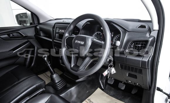 Buy Used Isuzu D-Max White Car in Bangkok in Bangkok Buy Used Isuzu D-Max White Car in Bangkok in Bangkok