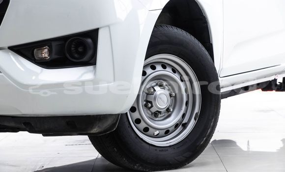 Buy Used Isuzu D-Max White Car in Bangkok in Bangkok Buy Used Isuzu D-Max White Car in Bangkok in Bangkok