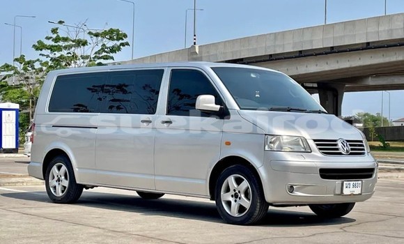 Buy Used Volkswagen Caravelle Silver Car in Bangkok in Bangkok Buy Used Volkswagen Caravelle Silver Car in Bangkok in Bangkok