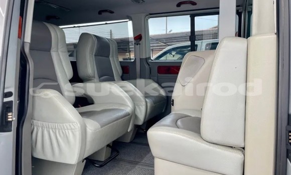 Buy Used Volkswagen Caravelle Silver Car in Bangkok in Bangkok Buy Used Volkswagen Caravelle Silver Car in Bangkok in Bangkok