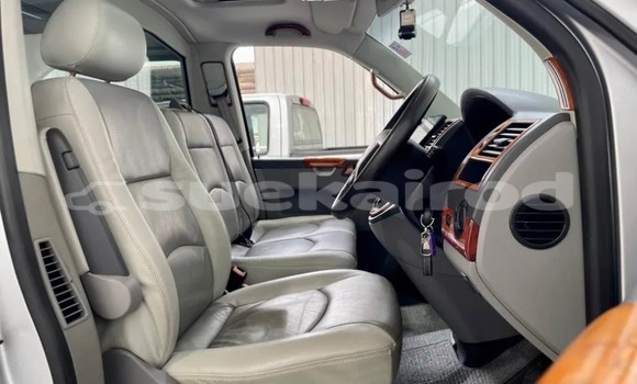 Buy Used Volkswagen Caravelle Silver Car in Bangkok in Bangkok Buy Used Volkswagen Caravelle Silver Car in Bangkok in Bangkok
