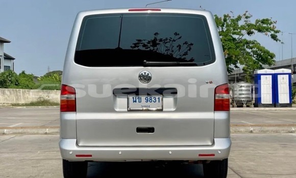 Buy Used Volkswagen Caravelle Silver Car in Bangkok in Bangkok Buy Used Volkswagen Caravelle Silver Car in Bangkok in Bangkok