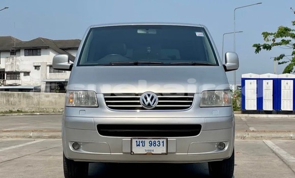 Buy Used Volkswagen Caravelle Silver Car in Bangkok in Bangkok Buy Used Volkswagen Caravelle Silver Car in Bangkok in Bangkok
