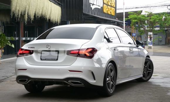 Buy Used Mercedes-Benz A200 White Car in Bangkok in Bangkok Buy Used Mercedes-Benz A200 White Car in Bangkok in Bangkok