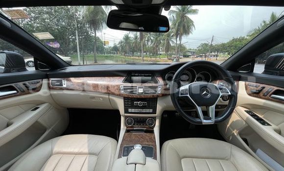 Buy Used Mercedes-Benz CLS250 Black Car in Bangkok in Bangkok Buy Used Mercedes-Benz CLS250 Black Car in Bangkok in Bangkok