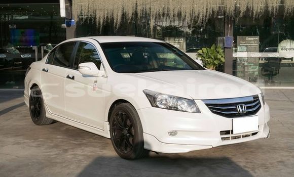 Buy Used Honda Accord White Car in Bangkok in Bangkok