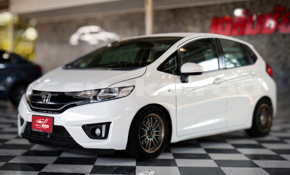 Buy Used Honda Jazz White Car in Saraburi in Saraburi