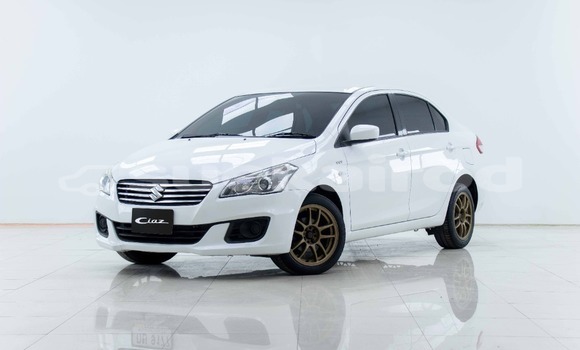 ซื้อ รถมือสอง Suzuki Ciaz ขาว รถยนต์ ใน %{เมือง} ใน กรุงเทพมหานคร